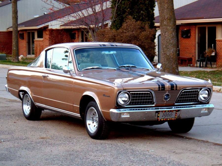  Plymouth Barracuda Fastback Hardtop 1966 года  (фото 9 из 9)